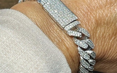 10K White Gold Diamond Cuban Link Bracelet