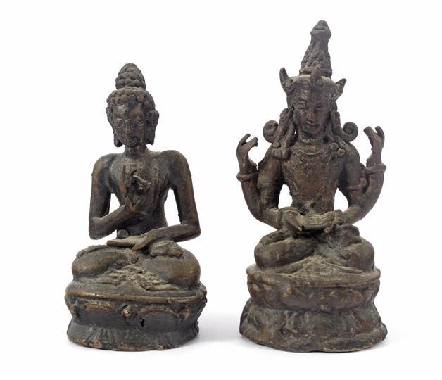 2 bronze Buddha statues