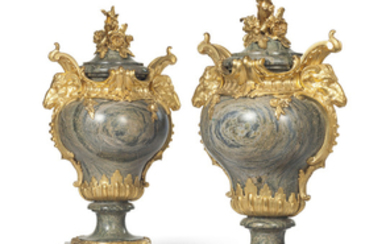 A PAIR OF FRENCH ORMOLU-MOUNTED GREEN CIPOLLINO MARBLE VASES AND FIXED COVERS, ATTRIBUTED TO FRANÇOIS LINKE, PARIS, EARLY 20TH CENTURY