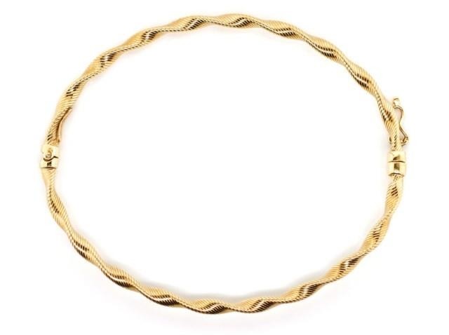 9ct yellow gold rope twist bangle marked 375 Italy. Approx w...
