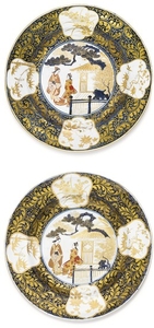A FINE PAIR OF IMARI CHARGERS EDO PERIOD, LATE 17TH CENTURY