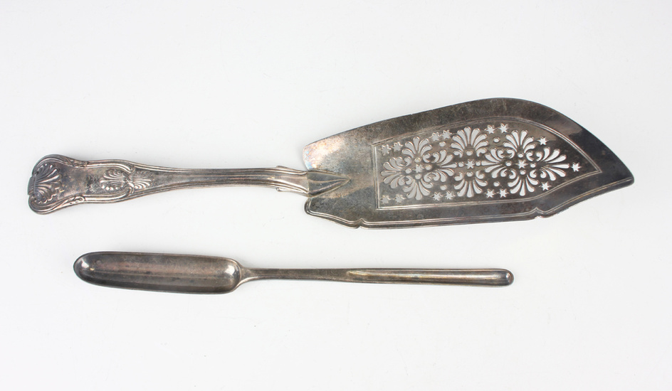 A George IV silver King's pattern fish slice with pierced blade, London 1829 by William Chawner