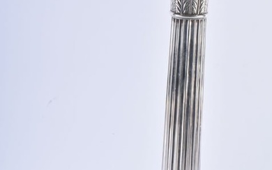 A LARGE 19TH CENTURY COUNTRY HOUSE SILVER PLATED CORINTHIAN COLUMN TABLE LAMP. 55 cm x 18cm.