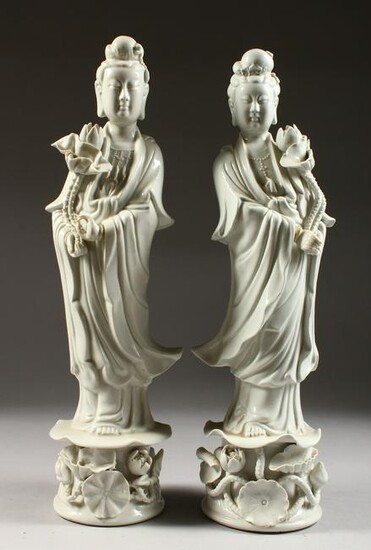 A PAIR OF CHINESE BLANC-DE-CHINE FIGURES OF GUANYIN.