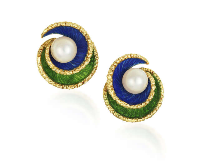A PAIR OF CULTURED PEARL AND ENAMEL EARCLIPS, BY FRED PARIS