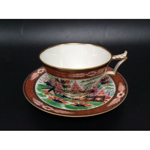 A Worcester Flight Barr & Barr porcelain tea cup and saucer ...