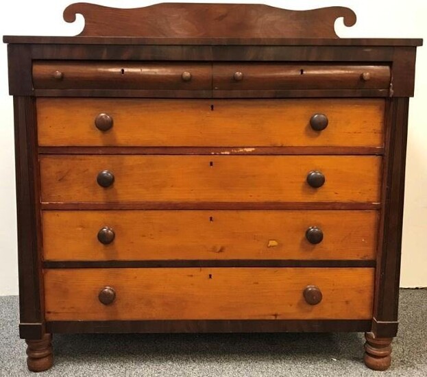 ANTIQUE NEW ENGLAND CHERRY WOOD CHEST OF DRAWERS
