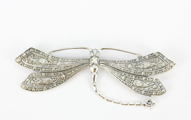 ART NOUVEAU-STYLE SILVER DRAGONFLY BROOCH.