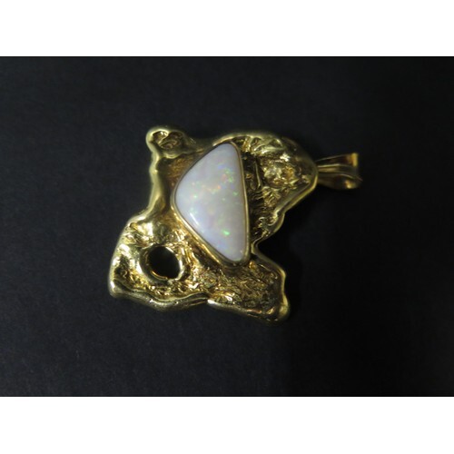 An 18ct Gold & Crystal Opal Bespoke Brooch/pendant Made Aust...
