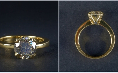 Bague en or jaune 18 carats sertie d'un diamant taille brillant de +/-2.05 carats (Couleur:...