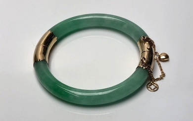 Bracelet rush nephrite jade bracelet tinted yellow gold...