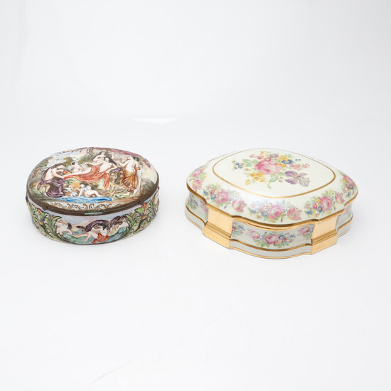 Capodimonte porcelain jewellery box and Limoges porcelain jewellery box, 20th Century.