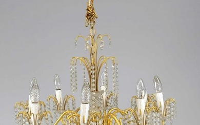Chandelier with crystal glass