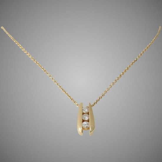 Diamond Pendant Necklace | 14K Yellow Gold | Brilliant