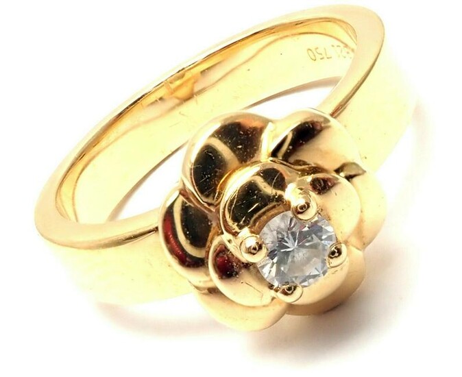 EXQUISITE AND DESIRABLE CHANEL 18K YELLOW GOLD DIAMOND
