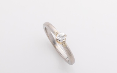 Genuine Diamond white gold ring. Weight 2.93gm. Size G1/2 (3.75)