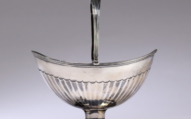 George III sterling silver sugar bowl, London 1791-92