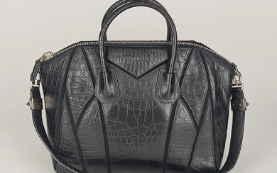 Givenchy Large Antigona bag - in crocodile effect leather