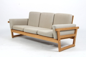 Hans J Wegner. Three-seater sofa, Model AP66/3, solid oak