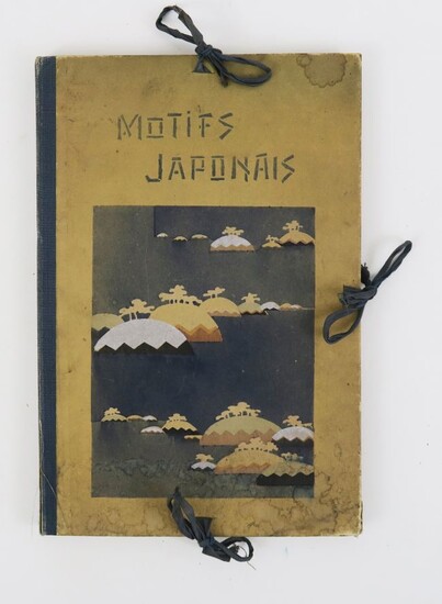 Japon. Motifs japonais. 40 planches. Enluminure exécutée par l'Atelier Ferrariello. Paris, T. Rombaldi, [c. 1920]....