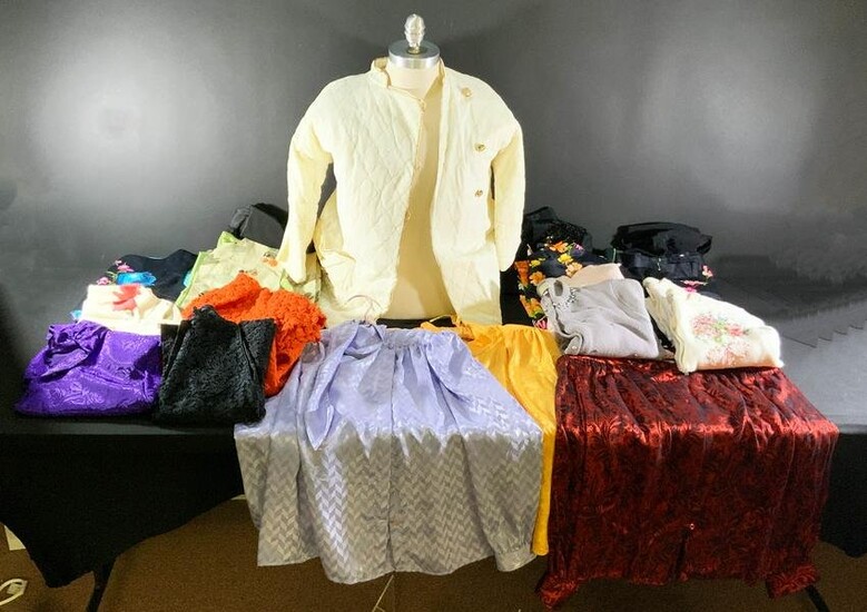 Lot of 20 Ladies Jackets, Sweaters, and Clothing