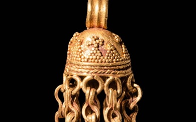 PARTHIAN GOLD PENDANT DECORATED WITH GEOMETRIC MOTIFS IN FILIGREE