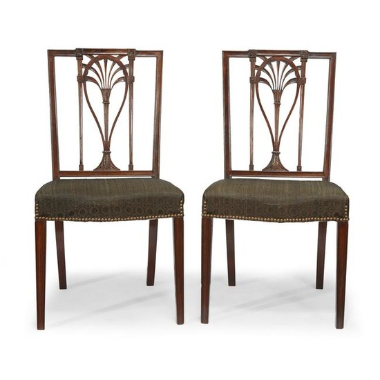 Pair of Federal carved mahogany side chairs, circa 1800