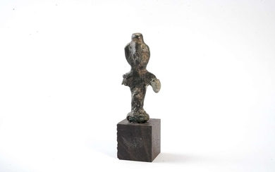 STATUETTE ou idole en bronze. hauteur : 50 mm. Art CARRANIEN ou PROCHE-ORIENT du Ier...