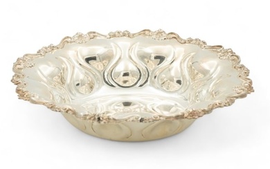 Shreve, Crump & Low (American) Sterling Silver Centerpiece Bowl, Ca. 1925, H 2.25" Dia. 10" 9t oz