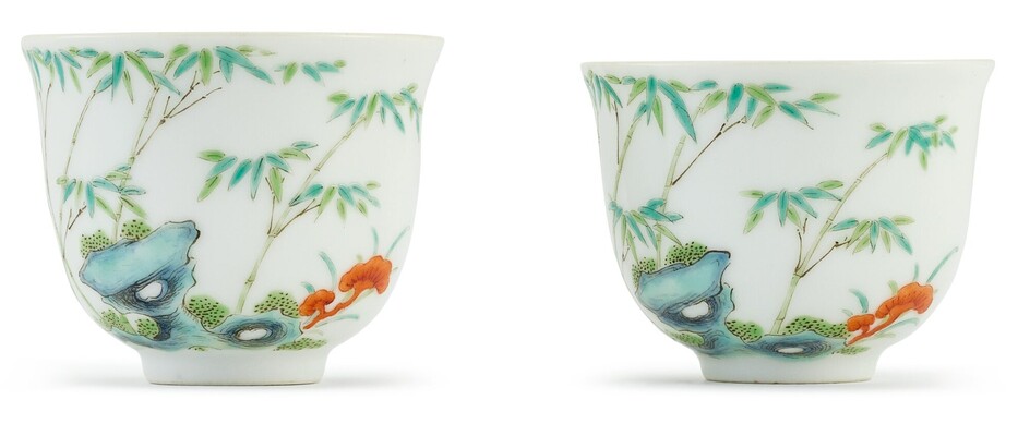 TWO FAMILLE-VERTE 'LINGZHI AND BAMBOO' CUPS QING DYNASTY, DAOGUANG PERIOD