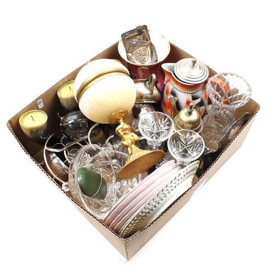 (-), Various box, including silver-plated, porcelain, earthenware, crystal,...