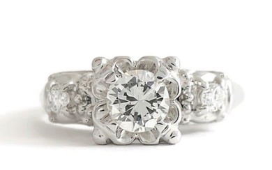 Vintage 3-Stone Diamond Scalloped Engagement Ring 14K White Gold, 3.38 Grams