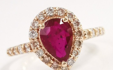 1.00 ct red ruby & 0.50 ct vs light pink diamonds designer halo ring - 14 kt. Pink gold - Ring Ruby - Diamonds, AIG Certified No Reserve