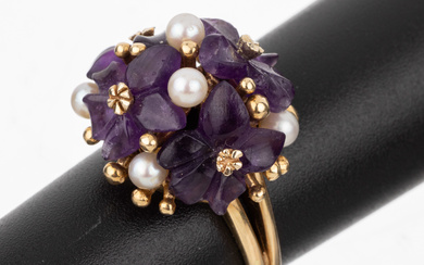 14 kt gold amethyst-pearl-ring , YG 585/000,ring head with 4...