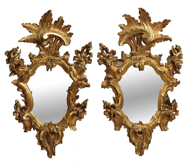 195-Paire de miroirs en bois sculpté et doré…