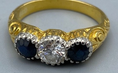 21,6 kt. Yellow gold - Ring - 0.50 ct Diamond - Sapphire