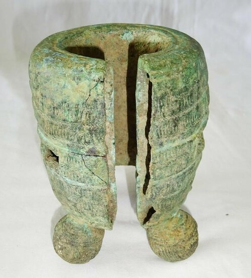 8-14C Cambodian Asian Khmer Large Bronze Bell Bracelet
