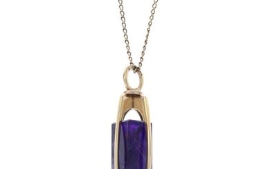 9ct gold amethyst pendant, with chain