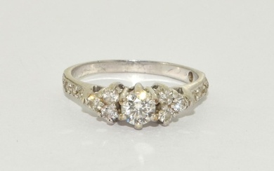 9ct white gold (tested) Diamond ring approx 0.33pionts size...