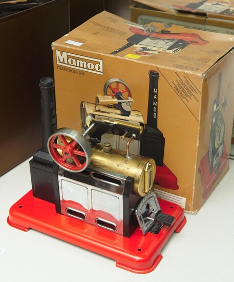 A BOXED MAMOD S2 LIVE STEAM ENGINE, (UNTESTED)