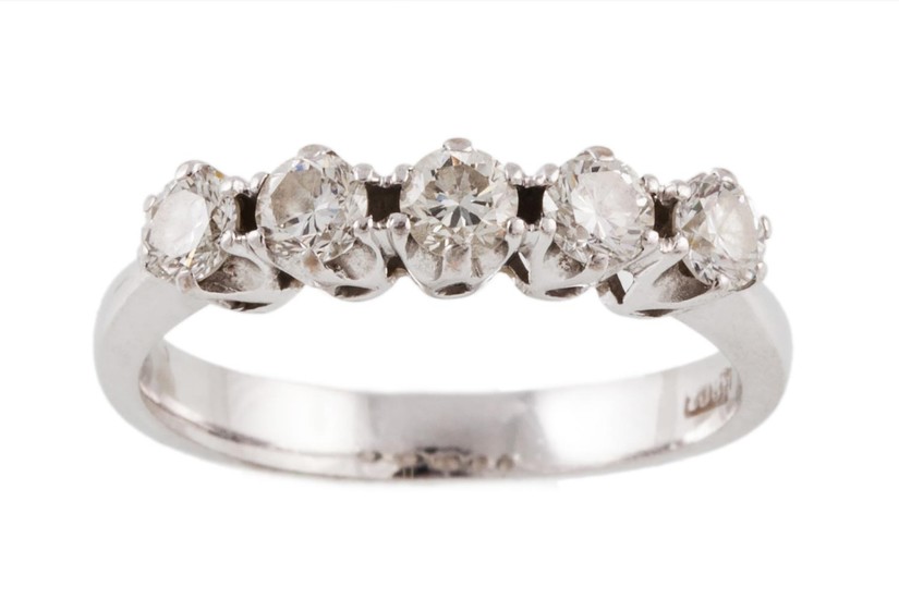 A FIVE STONE DIAMOND RING, of approx. 0.75ct in total H/I VS...
