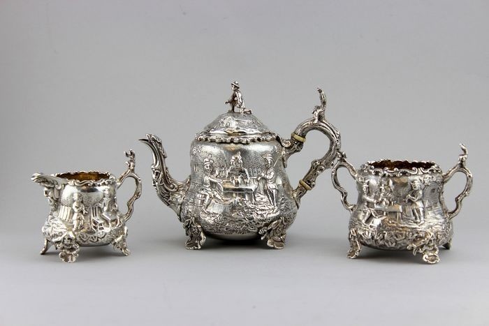 A Fine Victorian Bachelor 3-Piece Tea Set, Charles Stuart Harris, London - .925 silver - Charles Stuart Harris, London - England - 1886