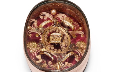 A SMALL ITALIAN OVAL RELIQUARY BOX, LATE 18TH/EARLY 19TH CENTURY