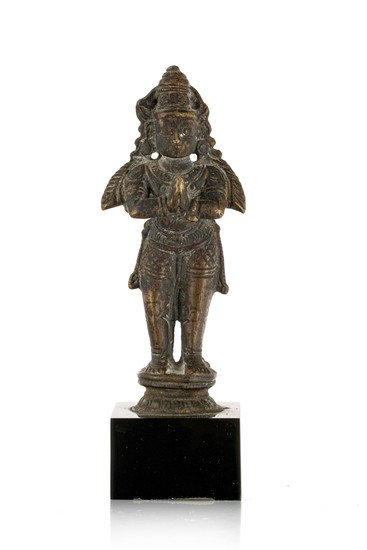 A bronze figure of "Namaste" Hanuman Garuda, India, Tamil Nadu, 18th century or earlier, 8,5 cm high