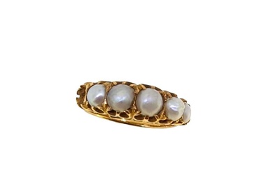 A late Victorian 18ct gold pearl ring, size O½, hallmarked Chester, 18ct gold, dated 1889, weight