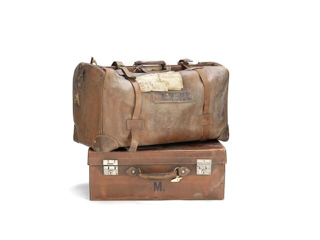 A late Victorian / Edwardian leather Gladstone bag together with an early 20th century leather dressing case