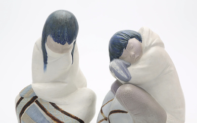 A pair of “Eskimo” stoneware figurines, Lladro.