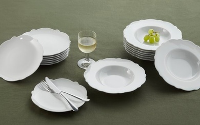 Alessi - Marcel Wanders - Plate (16) - ''Dressed'' - White porcelain with relief decoration