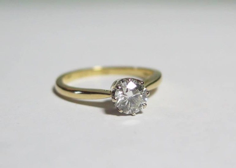 An 18ct Yellow Gold Diamond Solitaire, size M, 3g, (EDW .5ct...