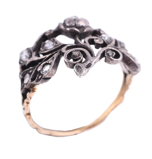 An early 20th century diamond giardinetti ring